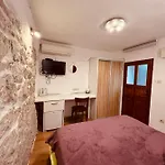 Penzion F 3*