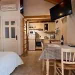 F Guest house 3*