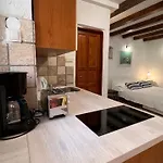F Guest house